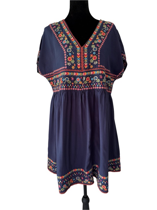 Savanna Jane Dresses & Skirts - Savanna Jane Navy Embroidered V-Neck Tunic with Multicolor Accents. Size Large.